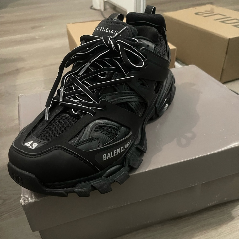 Balenciaga Track